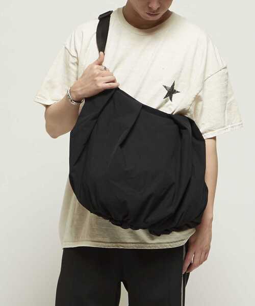CONVERSE TOKYO(コンバーストウキョウ)の「RIPSTOP GATHERED SHOULDER BAG(ショルダーバッグ・レディース・ブルー/アイボリー/ブラック・FREE)」の20枚目の写真