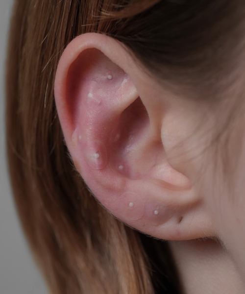 セール】耳つぼシール 耳つぼジュエリー 100粒（ピアス（両耳用