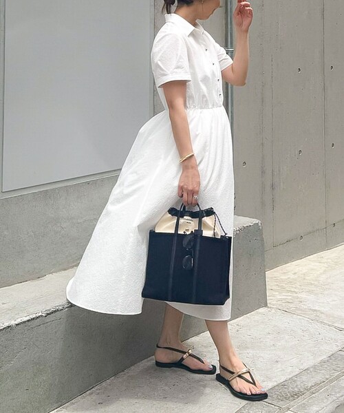 NOLLEY’S Sophi(ノーリーズソフィ)の「ウォッシャブルサッカーシャツワンピース(シャツワンピース・レディース・オリーブ/ホワイト/ネイビー・38/36)」の2枚目の写真