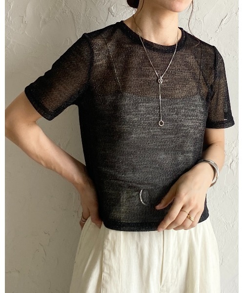 She's Closet(シーズクローゼット)の「ドライタッチ半袖ショート丈透かし編みラメシアートップス/Tシャツ(Tシャツ/カットソー・レディース・アイボリー/ブラック/グレー・FREE)」の4枚目の写真