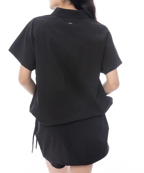 RVCA(ルーカ)の「【RVCA/ルーカ】25SS MINI RVCA UTILITY SS/水陸両用速乾ドローコード付きブラウジングUVケアジップアップラグラン半袖ロゴシャツ(シャツ/ブラウス・レディース・ブラック・MEDIUM)」の2枚目の写真