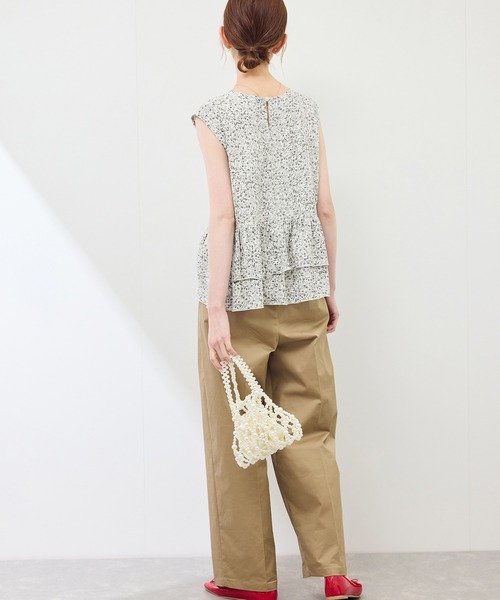 ROPE' PICNIC(ロペピクニック)の「小花柄ティアードゼロスリーブブラウス(シャツ/ブラウス・レディース・ブルー/グレー/ベージュ・38)」の8枚目の写真