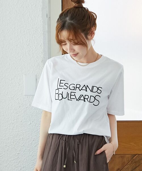 le.coeur blanc(ルクールブラン)の「《手洗い可能》Les Grands BoulevardsロゴTシャツ(Tシャツ/カットソー・レディース・オフホワイト/ベージュ/ダークグレー・38)」の7枚目の写真