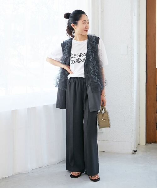 le.coeur blanc(ルクールブラン)の「《手洗い可能》Les Grands BoulevardsロゴTシャツ(Tシャツ/カットソー・レディース・オフホワイト/ベージュ/ダークグレー・38)」の18枚目の写真