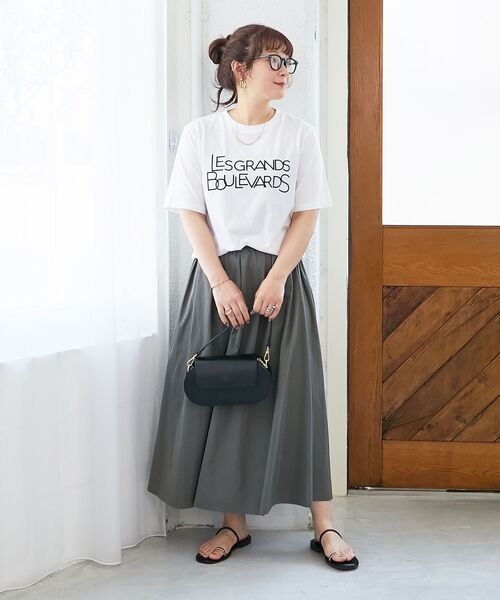 le.coeur blanc(ルクールブラン)の「《手洗い可能》Les Grands BoulevardsロゴTシャツ(Tシャツ/カットソー・レディース・オフホワイト/ベージュ/ダークグレー・38)」の20枚目の写真