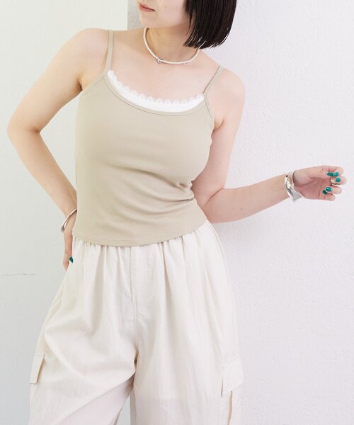 mystic（ミスティック）の「パット付きレイヤードキャミソール（キャミソール・レディース・ベージュ/ブラック/オフホワイト/グレー・FREE）」の16枚目の写真