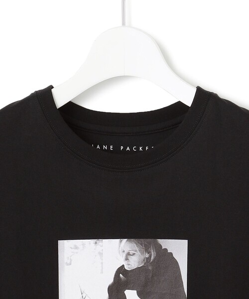 23区 L(ニジュウサンクオオキイサイズ)の「【洗える】JANE PACKERコラボ フォトプリント Tシャツ(Tシャツ/カットソー・レディース・ホワイト系/ホワイト系1/ブラック系/ブラック系1・44/46)」の6枚目の写真