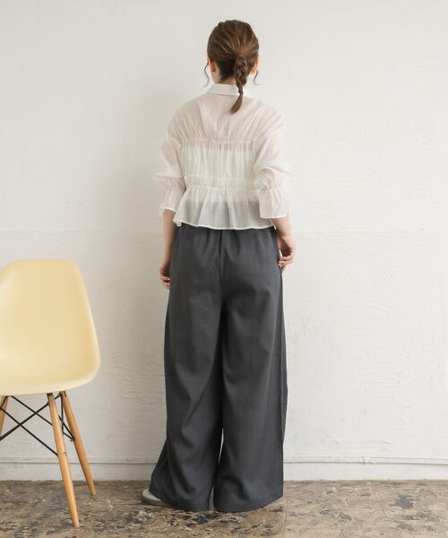 RETRO GIRL（レトロガール）の「フリルギャザーシアーSH（シャツ/ブラウス・レディース・ブルー/オフホワイト/ダークブラウン・FREE）」の14枚目の写真