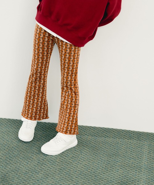 LOWRYS FARM(ローリーズファーム)の「カットJQフレアパンツ 574594(その他パンツ・キッズ・ブラウン/ネイビー/レッド・120cm/110cm/150cm/140cm/130cm)」の2枚目の写真