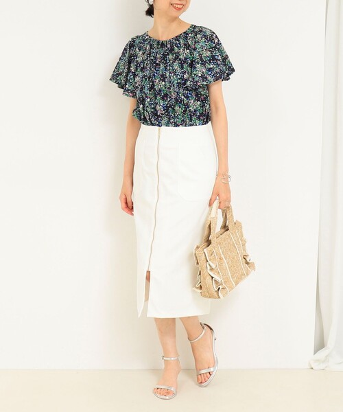 MICO COULIER(ミコクリエ)の「マルチカラーフラワープリントブラウス(シャツ/ブラウス・レディース・ブラック系その他/ブルー系その他・38)」の3枚目の写真