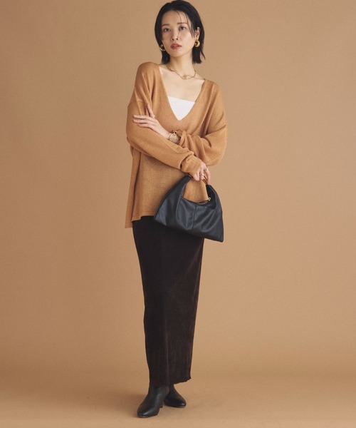 Doux archives(ドゥアルシーヴ)の「フロッキーベロアタイトスカート(スカート・レディース・ワイン/ブラック/ブラウン・38)」の13枚目の写真