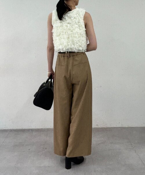 LOUNGEDRESS（ラウンジドレス）の「チュールループニットベスト（ベスト・レディース・アイボリー/ブラック・FREE）」の7枚目の写真