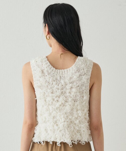 LOUNGEDRESS（ラウンジドレス）の「チュールループニットベスト（ベスト・レディース・アイボリー/ブラック・FREE）」の15枚目の写真