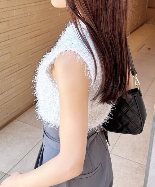 INGNI(イング)の「シャギーノースリニット(ニット/セーター・レディース・ライトグレー/ピンク/ブラック/オフホワイト・M)」の8枚目の写真