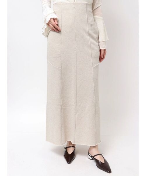 LAGUNAMOON（ラグナムーン）の「ラメスウェットナロースカート（スカート・レディース・ベージュ/ライトグレー・SMALL/MEDIUM）」の2枚目の写真