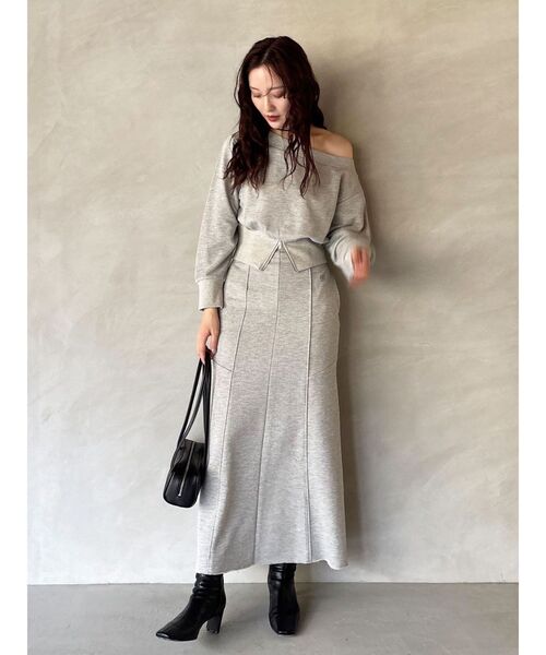 LAGUNAMOON（ラグナムーン）の「ラメスウェットナロースカート（スカート・レディース・ベージュ/ライトグレー・SMALL/MEDIUM）」の6枚目の写真