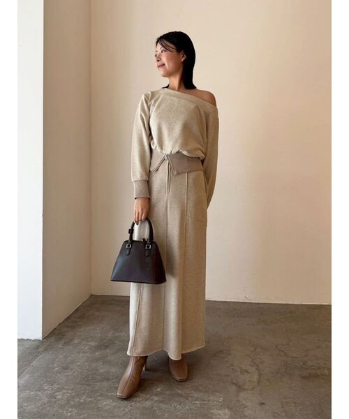 LAGUNAMOON（ラグナムーン）の「ラメスウェットナロースカート（スカート・レディース・ベージュ/ライトグレー・SMALL/MEDIUM）」の12枚目の写真