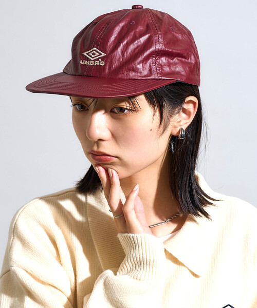 UMBRO(アンブロ)の「UMBRO/アンブロ 【新色追加】SP Coating Nylon Flat Visor 6Panel Cap/別注 コーティングナイロン フラットバイザー 6パネルキャップ(キャップ・メンズ・ワインレッド/チャコールグレー/ブラック/ホワイト/サンドベージュ・ONE SIZE)」の11枚目の写真