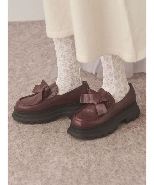 merry jenny（メリージェニー）の「ribbonプラットフォームローファー（ローファー・レディース・ブラック/アイボリー/ボルドー・LARGE/MEDIUM）」の3枚目の写真