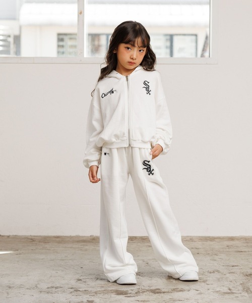 10C REPIPI(ジューシーレピピ)の「【10C】【MLB】ZIPフーディ(パーカー・キッズ・グレー/ブラック/アイボリー・130cm/120cm)」の5枚目の写真