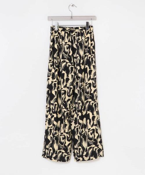 URBAN RESEARCH（アーバンリサーチ）の「SPRINTEX レトロプリントパンツ（その他パンツ・レディース・ブラック・FREE）」の3枚目の写真