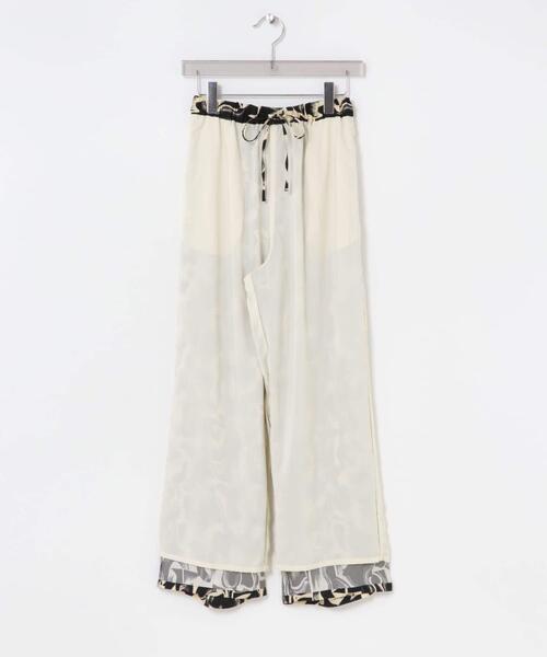 URBAN RESEARCH（アーバンリサーチ）の「SPRINTEX レトロプリントパンツ（その他パンツ・レディース・ブラック・FREE）」の2枚目の写真