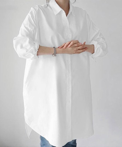cammie(キャミー)の「オーバーサイズロングシャツ(シャツ/ブラウス・レディース・ホワイト/ブラック・MEDIUM/LARGE)」の11枚目の写真