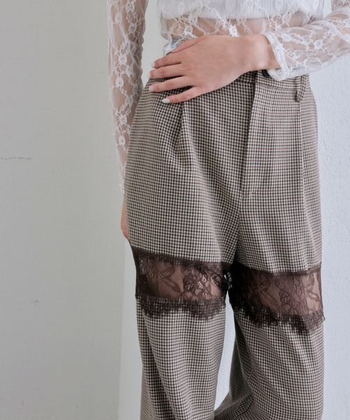 OLIVE des OLIVE（オリーブデオリーブ）の「レース切替ワイドスラックスパンツ（その他パンツ・レディース・グレー/ブラウン系その他/ブラック・FREE）」の4枚目の写真