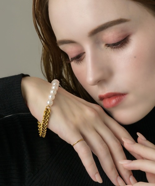 muku(ムク)の「BRACELET/CHAIN×PEARL(ブレスレット・レディース・ゴールド/シルバー・FREE)」の5枚目の写真