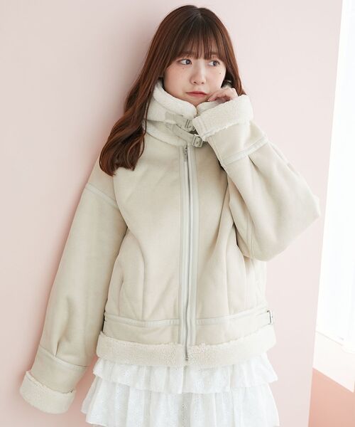 MAJESTIC LEGON(マジェスティックレゴン)の「オーバーサイズボアブルゾン(ブルゾン・レディース・ブラック/ダークブラウン/ピンク/アイボリー/キャメル・SMALL/MEDIUM/X-SMALL)」の17枚目の写真