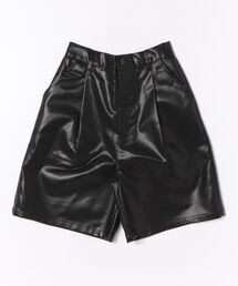 合皮ハーフパンツ