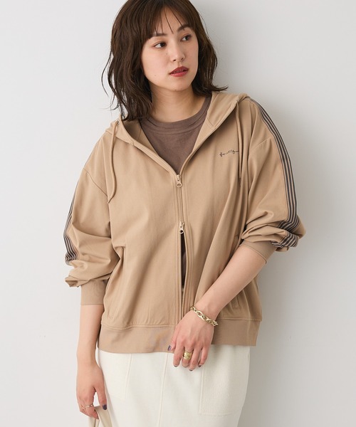 CRAFT STANDARD BOUTIQUE（クラフトスタンダードブティック）の「軽量/接触冷感/UVカット トラックパーカー（パーカー・レディース・ブラック/アイボリー/チャコールグレー/ベージュ/ネイビー/カーキ・S/L/M）」の4枚目の写真