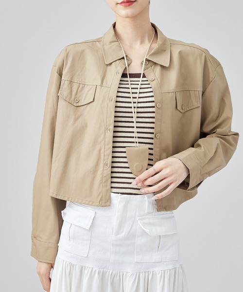 SUWDEE(スーディー)の「military cropped shirt jacket(ノーカラージャケット・レディース・ブラック/グレイッシュベージュ/ブラウン/グレー・FREE)」の14枚目の写真