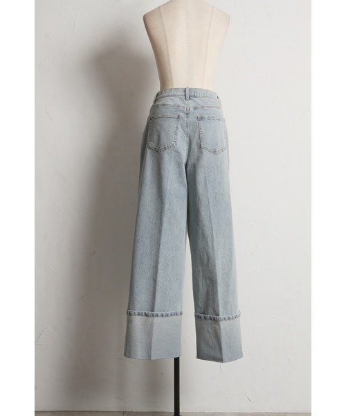 &. NOSTALGIA(アンドドットノスタルジア)の「ロールアップデニム(デニムパンツ・レディース・インディゴブルー/ライトブルー・S/M)」の19枚目の写真