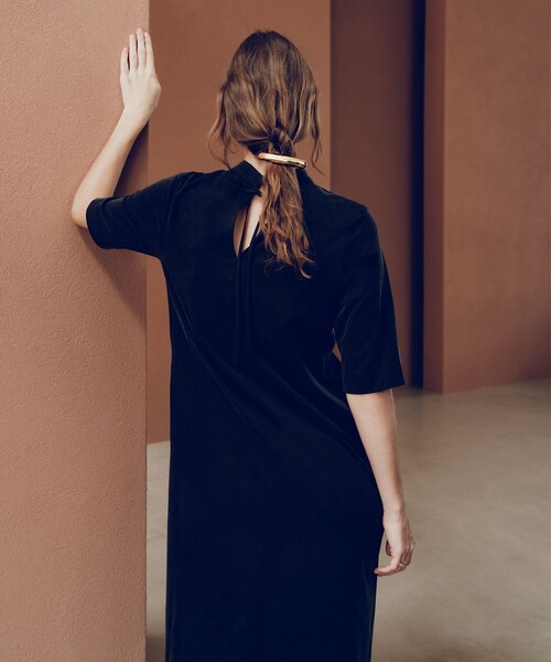 Demi-Luxe BEAMS（デミルクス ビームス）の「2WAY キュプラ カットワンピース［手洗い可］（ワンピース・レディース・ブラウン/ブラック・38/36）」の3枚目の写真