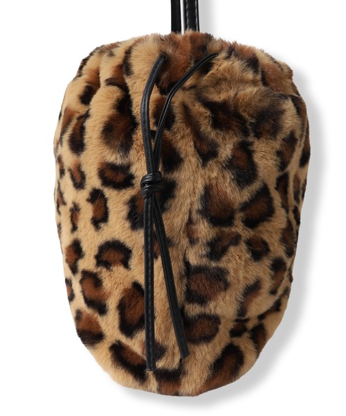 MAYSON GREY（メイソングレイ）の「【WEB限定】フェイクファー巾着バッグ（ハンドバッグ・レディース・ダークベージュ/ライトグレー/ベージュ・FREE）」の10枚目の写真