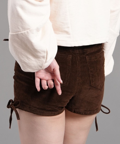 .WORKS(ドットワークス)の「ダブルレースアップショートパンツ ストレッチコーデュロイ(その他パンツ・レディース・ブラック/ダークパープル/ブラウン/キナリ・61/64)」の6枚目の写真