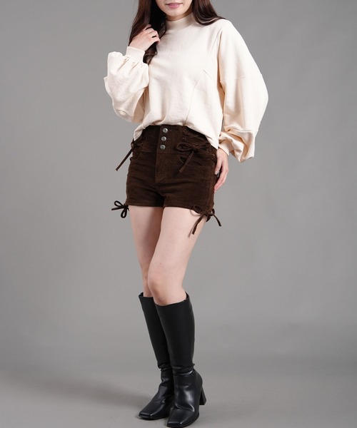 .WORKS(ドットワークス)の「ダブルレースアップショートパンツ ストレッチコーデュロイ(その他パンツ・レディース・ブラック/ダークパープル/ブラウン/キナリ・61/64)」の8枚目の写真