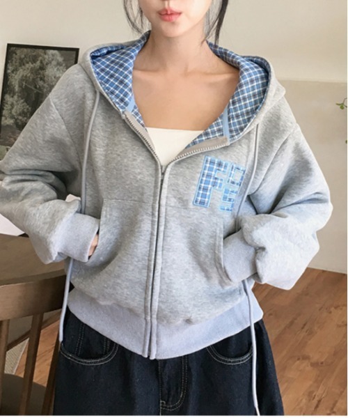 gossip!ロサンゼルス(ゴシップロサンゼルス)の「着回し力バツグン!ゆるっとラフな万能 フルジップ チェックバイカラールーズフィットクロップドパーカー羽織 UV対策 冷房対策Y2K(パーカー・レディース・ブラック/ライトグレー/グレー/ネイビー/ライトブルー/ベージュ・M)」の20枚目の写真