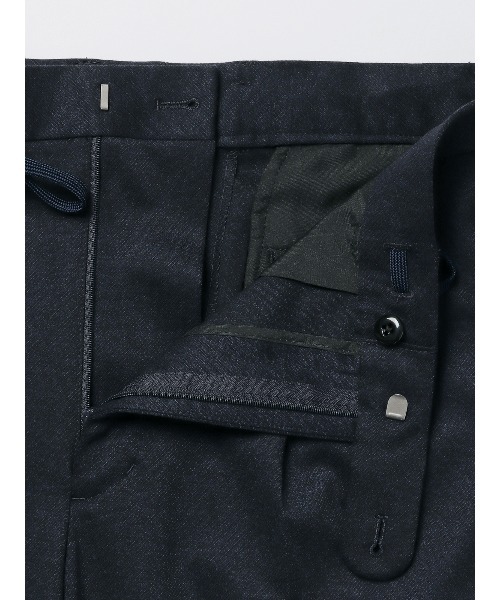 SUIT SQUARE(スーツスクエア)の「タックテーパードパンツ ウォッシャブル ストレッチ ポンチツイル 無地(スラックス・メンズ・カーキ系/ネイビー系/グレー系・3L/LL/L/M/S/SS)」の14枚目の写真