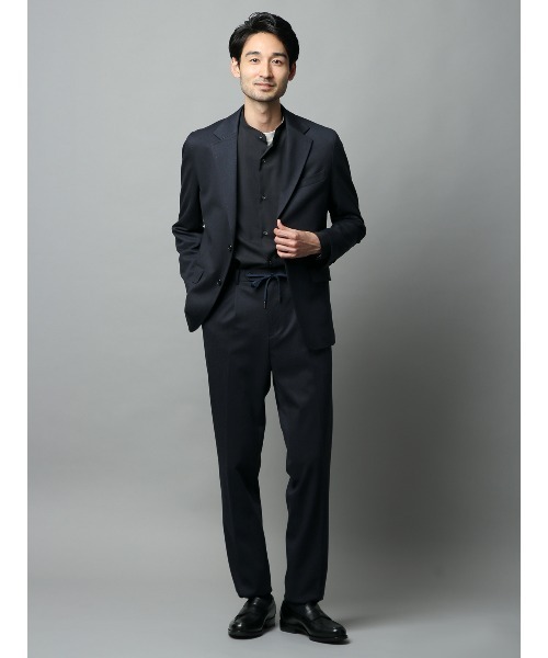 SUIT SQUARE(スーツスクエア)の「タックテーパードパンツ ウォッシャブル ストレッチ ポンチツイル 無地(スラックス・メンズ・カーキ系/ネイビー系/グレー系・3L/LL/L/M/S/SS)」の4枚目の写真