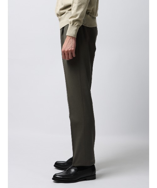 SUIT SQUARE(スーツスクエア)の「タックテーパードパンツ ウォッシャブル ストレッチ ポンチツイル 無地(スラックス・メンズ・カーキ系/ネイビー系/グレー系・3L/LL/L/M/S/SS)」の19枚目の写真