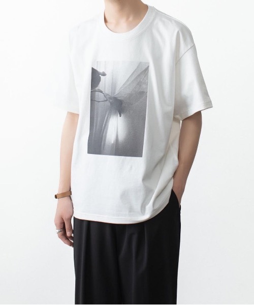 ATTACHMENT(アタッチメント)の「30//2 スビンジャージー プリントTEE / 30//2 SUVIN JERSEY PRINT TEE(Tシャツ/カットソー・メンズ・ホワイト/ライトグリーン/ブラック/グレー・4/1/2/3)」の6枚目の写真