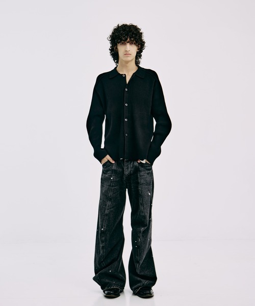 NVRFRGT（ネヴァーフォーゲット）の「別注 TWISTED CURVED LEG JEANS（デニムパンツ・メンズ・インディゴブルー/ブラック・1/2）」の5枚目の写真