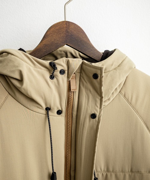 KRIFF MAYER(クリフメイヤー)の「KRIFF MAYER クリフメイヤー オーバーサイズ中綿アクティブフードジャケット/ワンポイントロゴ刺繍マウンテンパーカー 2517802(マウンテンパーカー・メンズ・グリーン/ベージュ/パープル/ブラック・M/L/XL)」の12枚目の写真