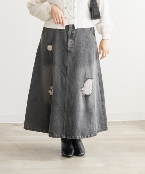 CLETTE（クレット）の「CLETTEオリジナルダメージ加工デニムスカート（スカート・レディース・サックスブルー/ブラック/ブルー・LL/3L/4L）」の4枚目の写真