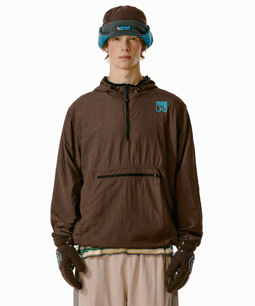 TEKET(テケット)の「Pitter-Patter Anorak Pullover Brown(ナイロンジャケット・メンズ・その他・SMALL/MEDIUM/LARGE)」の2枚目の写真