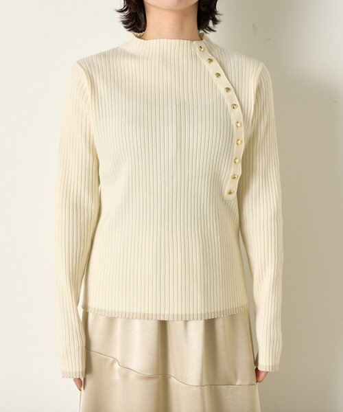 Jena espace merveilleux（ジェナ　エスパスメルヴェイユ）の「【インナーにも◎】金ボタンリブニット（ニット/セーター・レディース・アイボリー/レッド/ブラック/ベージュ・FREE）」の12枚目の写真