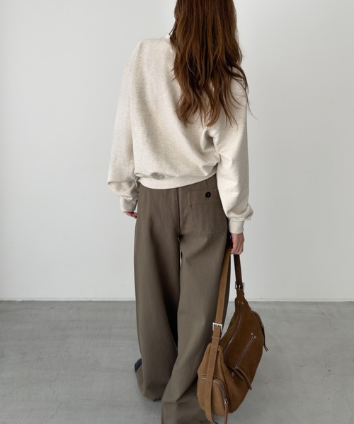 CANAL JEAN（キャナルジーン）の「HARING　キーネック刺繍トレーナー（スウェット・レディース・オートミール/ネイビー/サックスブルー・ONE SIZE）」の5枚目の写真