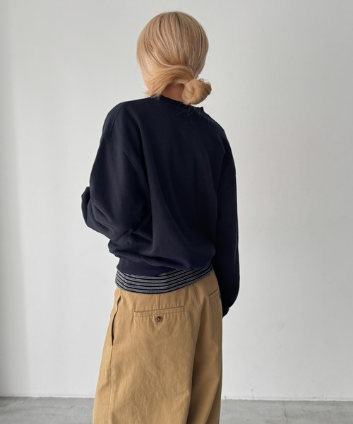 CANAL JEAN（キャナルジーン）の「HARING　キーネック刺繍トレーナー（スウェット・レディース・オートミール/ネイビー/サックスブルー/レッド・ONE SIZE）」の16枚目の写真